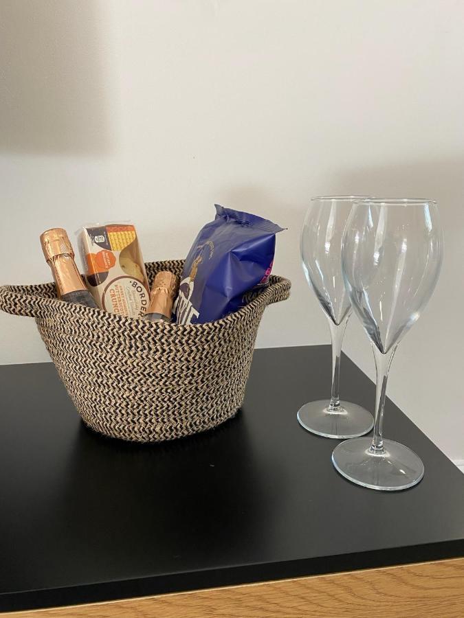 February Bliss Special, Unwind In Style With Our Exclusive Sa Promo, Book Now Lägenhet London Exteriör bild